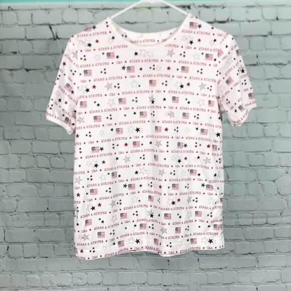 Christopher & Banks Size Small T-shirt 🇺🇸 USA Stars & Stripes with Flag EUC - Picture 1 of 4